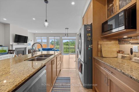 Photo 9 at 552 Jackdaw Avenue, Nepean (Half Moon Bay), Ottawa