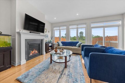 Photo 13 at 552 Jackdaw Avenue, Nepean (Half Moon Bay), Ottawa