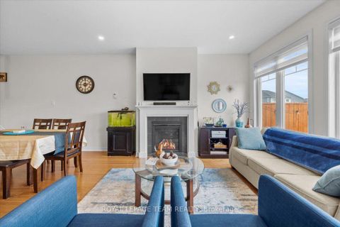 Photo 14 at 552 Jackdaw Avenue, Nepean (Half Moon Bay), Ottawa