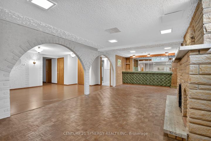 Photo 26 at 974 Greenbriar Avenue, Nepean (Carleton Heights), Ottawa