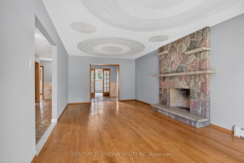 Photo 4 at 974 Greenbriar Avenue, Nepean (Carleton Heights), Ottawa