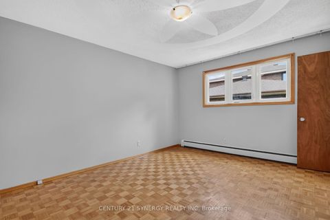 Photo 11 at 974 Greenbriar Avenue, Nepean (Carleton Heights), Ottawa