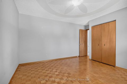 Photo 14 at 974 Greenbriar Avenue, Nepean (Carleton Heights), Ottawa