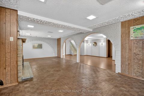 Photo 28 at 974 Greenbriar Avenue, Nepean (Carleton Heights), Ottawa