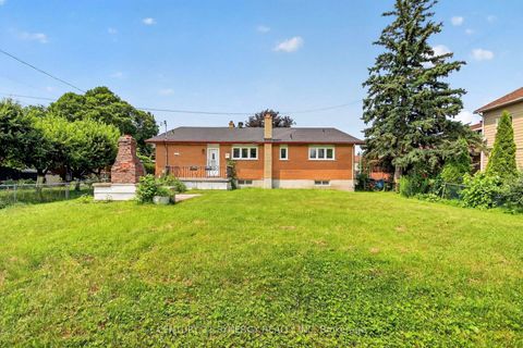 Photo 36 at 974 Greenbriar Avenue, Nepean (Carleton Heights), Ottawa