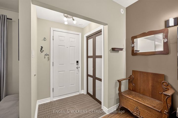 Photo 3 at 4 - 165 Waterbridge Drive, Nepean (Barrhaven East), Ottawa