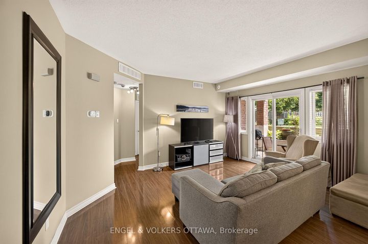 Photo 6 at 4 - 165 Waterbridge Drive, Nepean (Barrhaven East), Ottawa
