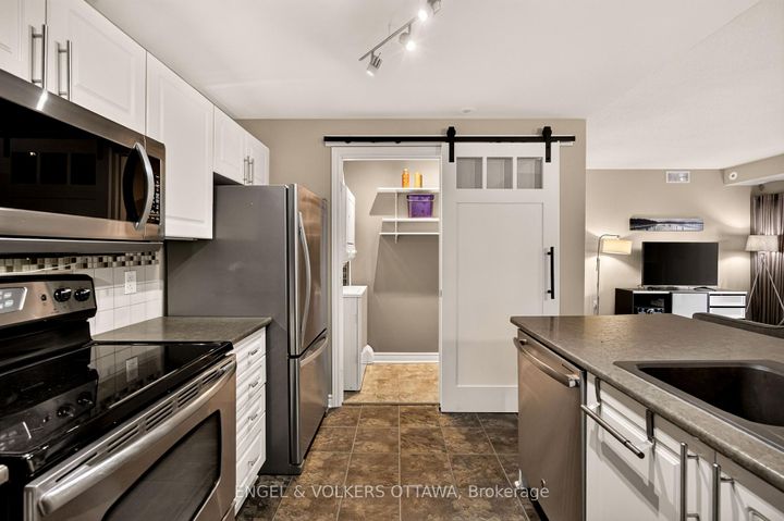 Photo 15 at 4 - 165 Waterbridge Drive, Nepean (Barrhaven East), Ottawa