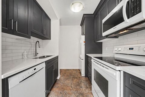 Photo 6 at 78 Redpath Drive, Nepean (Barrhaven East), Ottawa