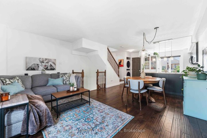 Photo 8 at 358 Moffatt Pond Court, Nepean (Cedargrove/Fraserdale), Ottawa