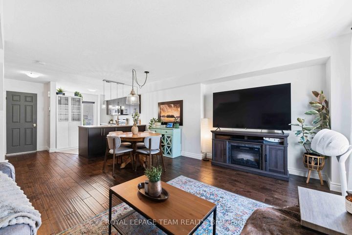 Photo 11 at 358 Moffatt Pond Court, Nepean (Cedargrove/Fraserdale), Ottawa