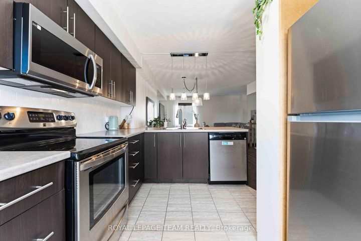 Photo 16 at 358 Moffatt Pond Court, Nepean (Cedargrove/Fraserdale), Ottawa