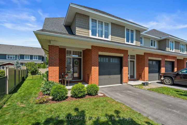 Photo 1 at 547 Kilspindie Ridge, Nepean (Stonebridge), Ottawa