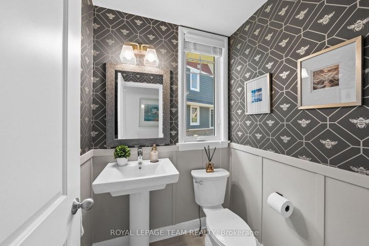 Photo 4 at 547 Kilspindie Ridge, Nepean (Stonebridge), Ottawa