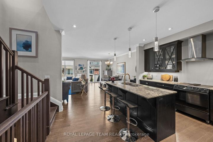Photo 5 at 547 Kilspindie Ridge, Nepean (Stonebridge), Ottawa
