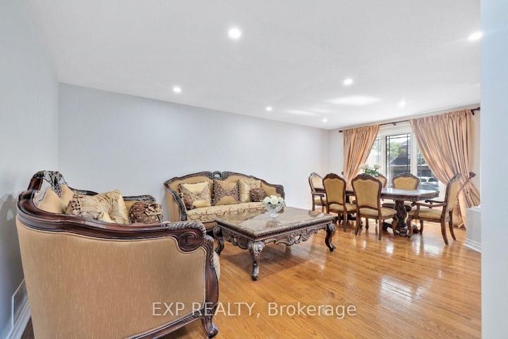 Photo 6 at 114 Ashmore Drive, Nepean (Strandherd), Ottawa