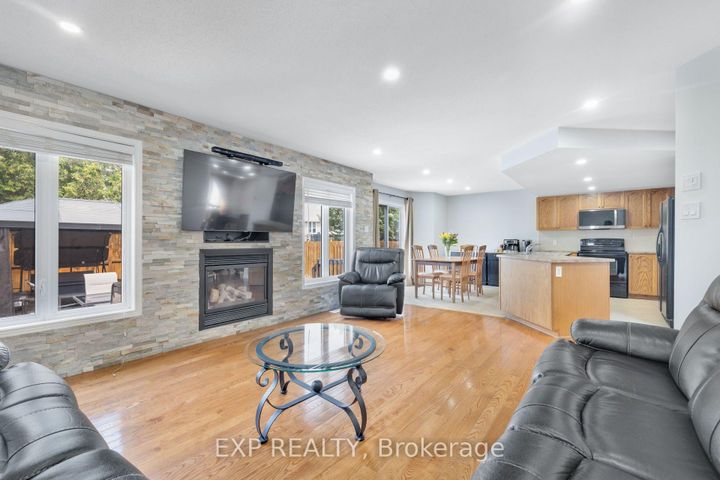 Photo 14 at 114 Ashmore Drive, Nepean (Strandherd), Ottawa