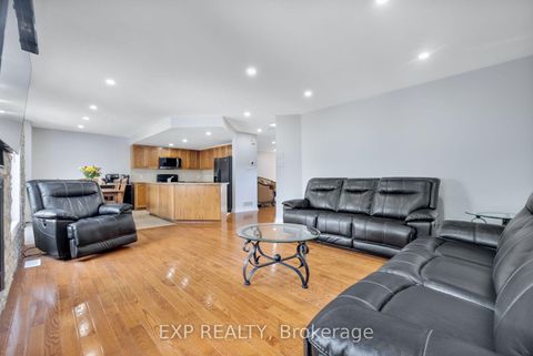 Photo 10 at 114 Ashmore Drive, Nepean (Strandherd), Ottawa