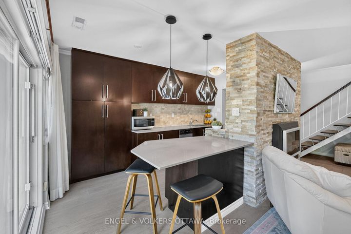 Photo 13 at 119 - 12 CORKSTOWN Road, Nepean (Lakeview Park), Ottawa