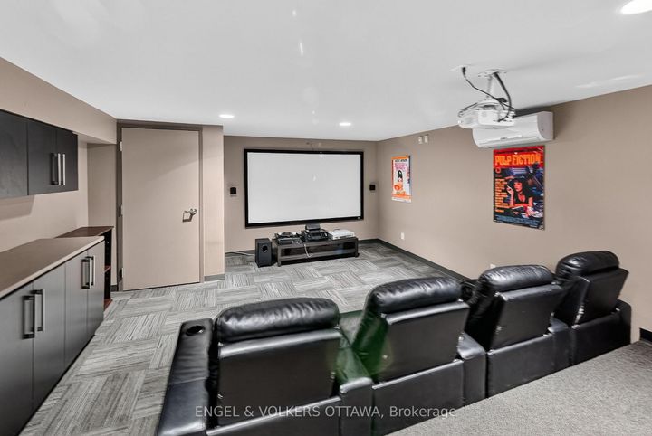 Photo 25 at 119 - 12 CORKSTOWN Road, Nepean (Lakeview Park), Ottawa