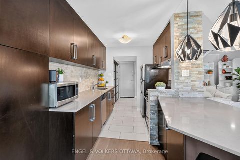 Photo 10 at 119 - 12 CORKSTOWN Road, Nepean (Lakeview Park), Ottawa