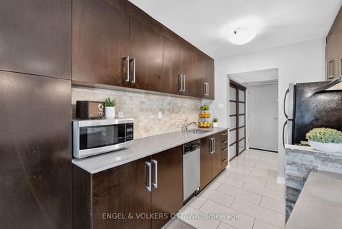Photo 11 at 119 - 12 CORKSTOWN Road, Nepean (Lakeview Park), Ottawa
