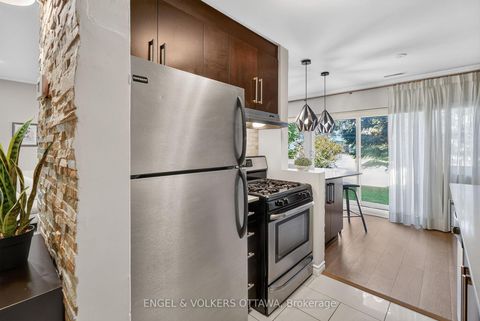 Photo 14 at 119 - 12 CORKSTOWN Road, Nepean (Lakeview Park), Ottawa