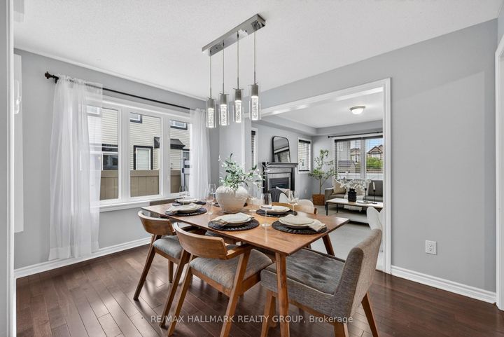 Photo 5 at 81 Switch Grass Crescent, Nepean (Half Moon Bay), Ottawa