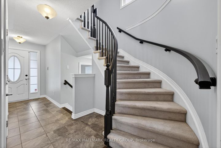 Photo 15 at 81 Switch Grass Crescent, Nepean (Half Moon Bay), Ottawa
