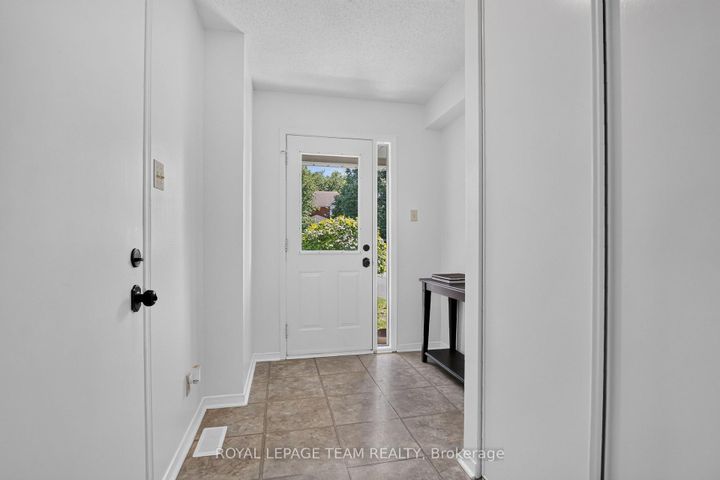 Photo 4 at 65 Woodpark Way, Nepean (Longfields), Ottawa