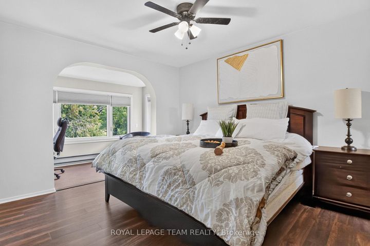 Photo 28 at 61 Amberwood Crescent, Nepean (Pineglen/Country Place), Ottawa