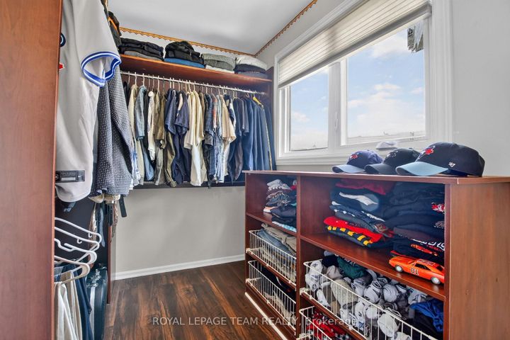 Photo 31 at 61 Amberwood Crescent, Nepean (Pineglen/Country Place), Ottawa