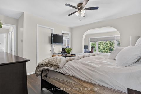 Photo 29 at 61 Amberwood Crescent, Nepean (Pineglen/Country Place), Ottawa