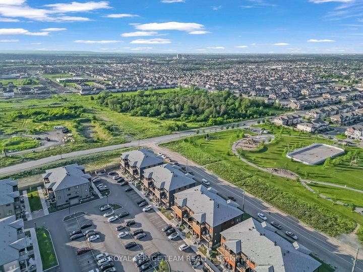 Photo 21 at 620 Parnian Private, Nepean (Half Moon Bay), Ottawa