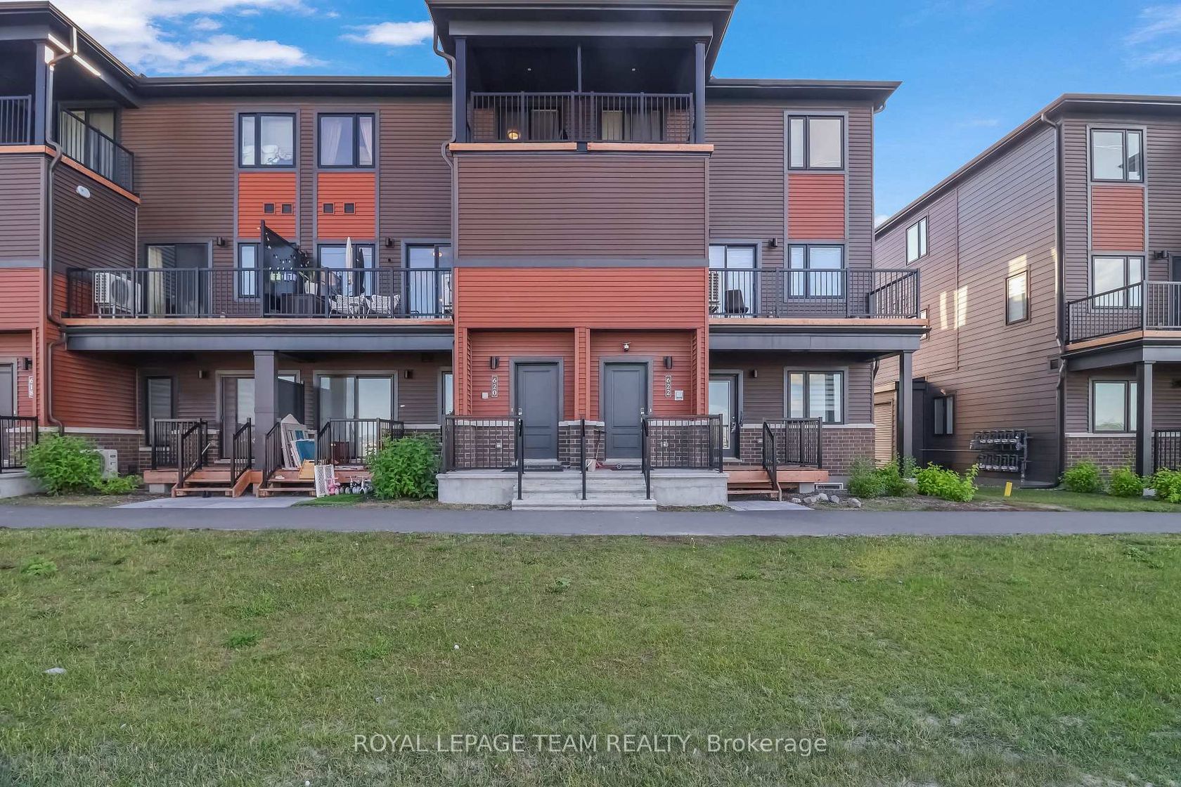 620 Parnian Private, Nepean (Half Moon Bay), Ottawa 