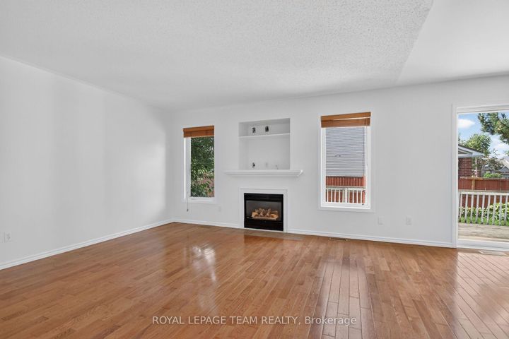 Photo 15 at 32 Vistapointe Drive, Nepean (Barrhaven East), Ottawa