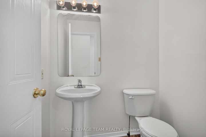 Photo 24 at 32 Vistapointe Drive, Nepean (Barrhaven East), Ottawa
