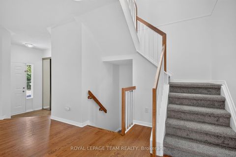 Photo 4 at 32 Vistapointe Drive, Nepean (Barrhaven East), Ottawa
