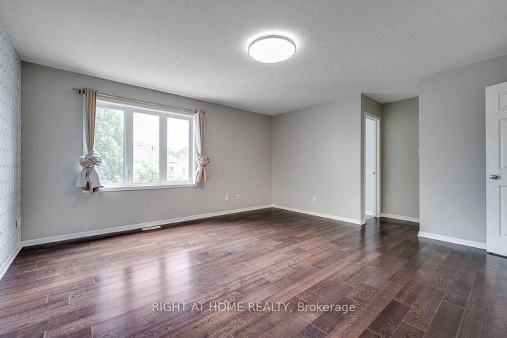 Photo 14 at 247 FELICIA Crescent, Nepean (Strandherd), Ottawa