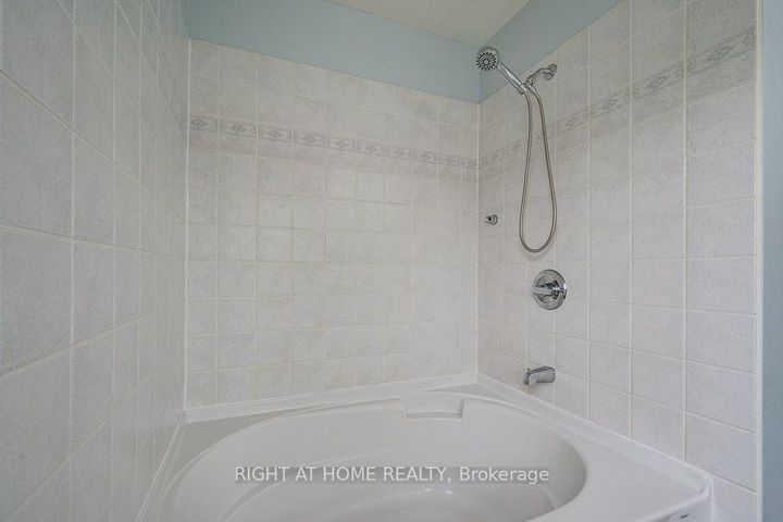 Photo 16 at 247 FELICIA Crescent, Nepean (Strandherd), Ottawa