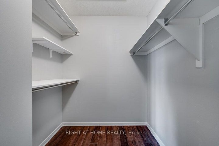 Photo 17 at 247 FELICIA Crescent, Nepean (Strandherd), Ottawa