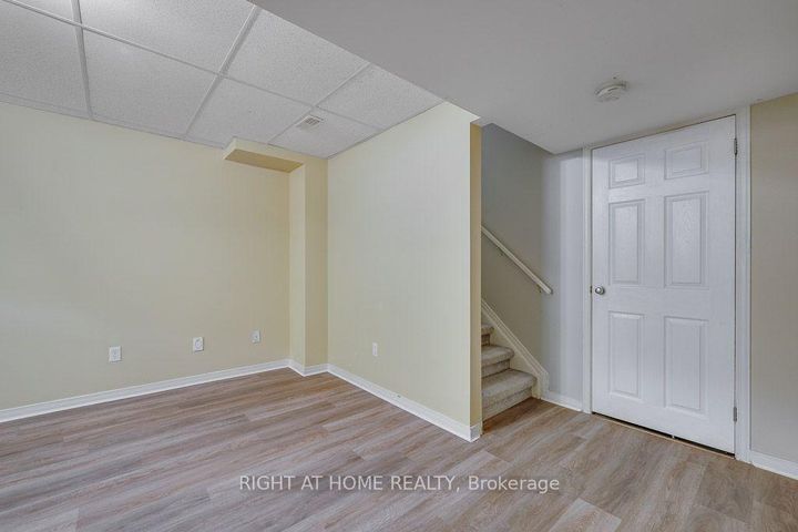 Photo 21 at 247 FELICIA Crescent, Nepean (Strandherd), Ottawa
