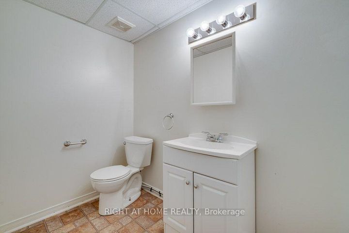 Photo 24 at 247 FELICIA Crescent, Nepean (Strandherd), Ottawa