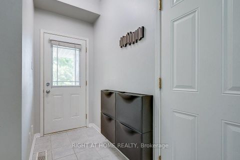 Photo 3 at 247 FELICIA Crescent, Nepean (Strandherd), Ottawa