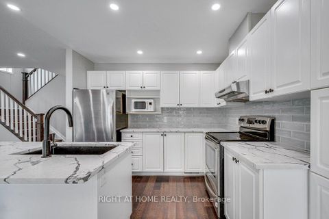 Photo 7 at 247 FELICIA Crescent, Nepean (Strandherd), Ottawa