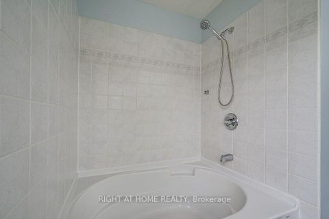 Photo 16 at 247 FELICIA Crescent, Nepean (Strandherd), Ottawa