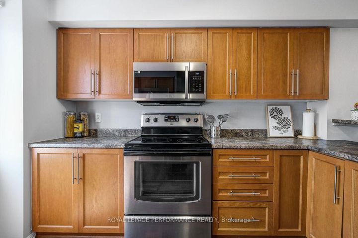 Photo 15 at 759 Sanibel Private, Nepean (Westcliffe Estates), Ottawa