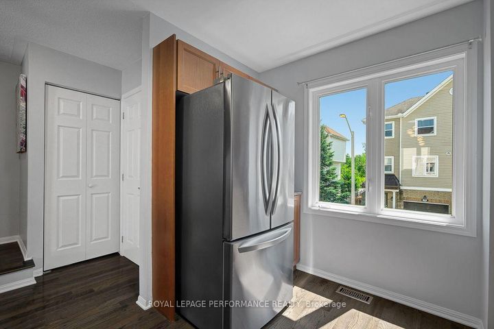 Photo 17 at 759 Sanibel Private, Nepean (Westcliffe Estates), Ottawa