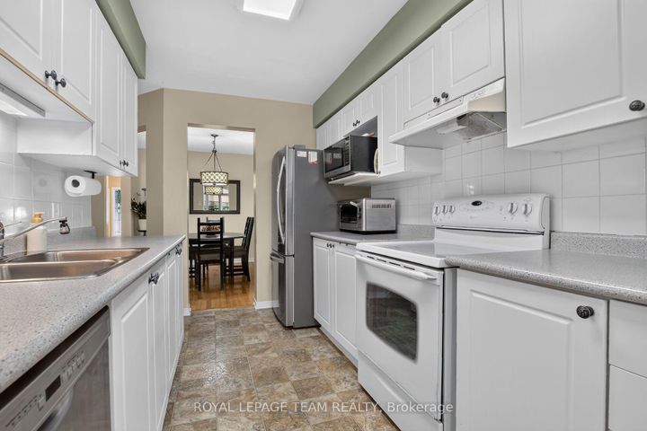 Photo 16 at 2 Wittingham Drive, Nepean (Barrhaven East), Ottawa