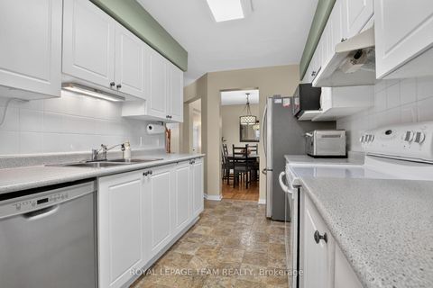 Photo 18 at 2 Wittingham Drive, Nepean (Barrhaven East), Ottawa